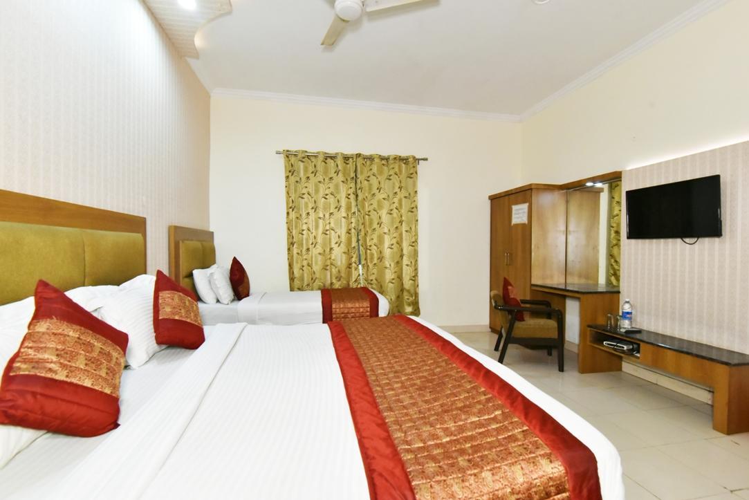 Hotel B-Comfort Амрітсар Екстер'єр фото