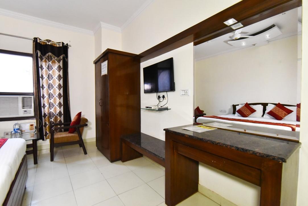 Hotel B-Comfort Амрітсар Екстер'єр фото