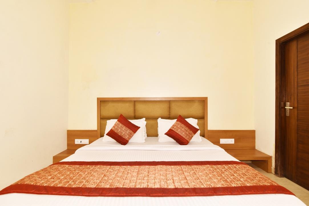 Hotel B-Comfort Амрітсар Екстер'єр фото